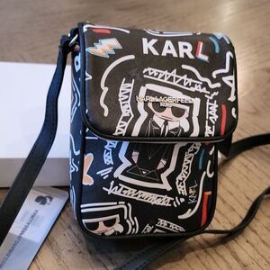 Karl Lagerfeld graffiti messenger bag NWT 🖤🤍
